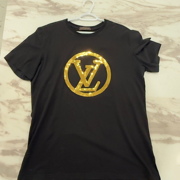 Louis Vuitton Black Tee with Gold Sequin Detail - Picture 2 of 6